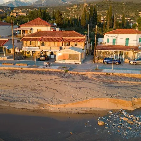 Jasmine Stoupa,beachfront * Stoupa