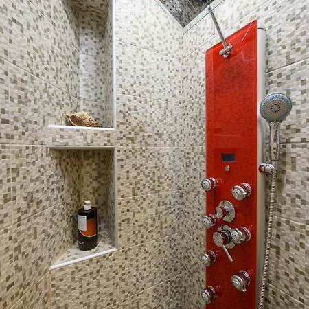 Jasmine Στούπα