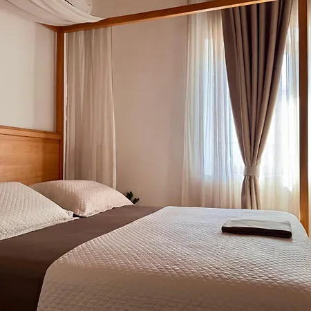Holiday home Jasmine Stoupa,beachfront Stoupa