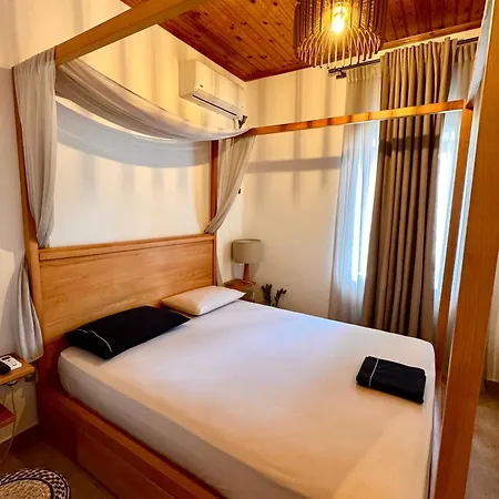 Jasmine Στούπα